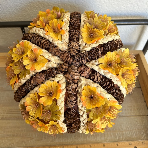 Floral Pinecone Fall Pumpkin Centerpiece Home Decor Autumn Harvest - Picture 2 of 5